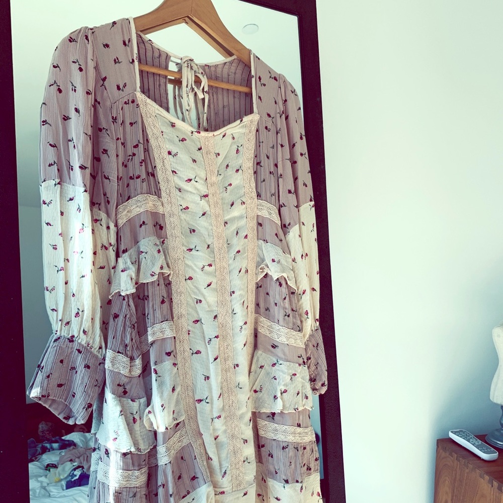 Anthropologie 🌹 dress in XS, Petite. Never worn!